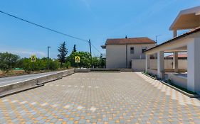 Apartmani Nikola
